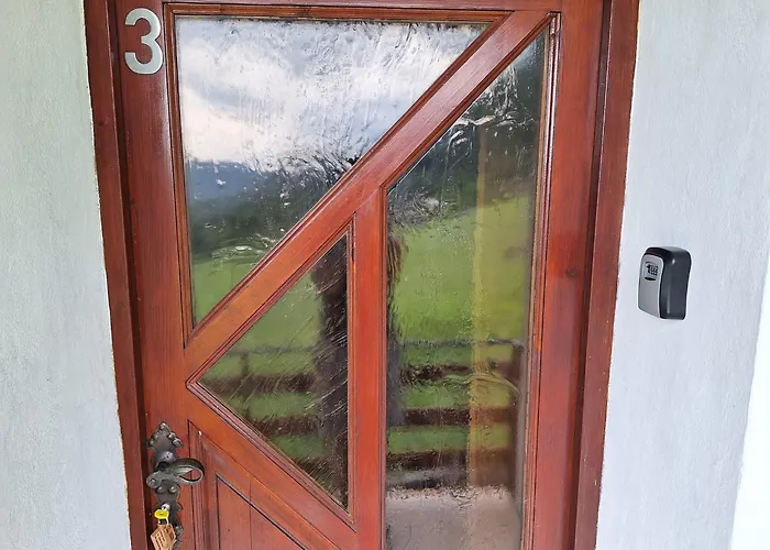 公寓 Near The Soca River 托尔明