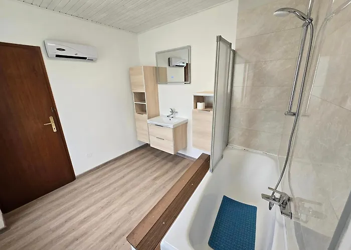 公寓 Near The Soca River