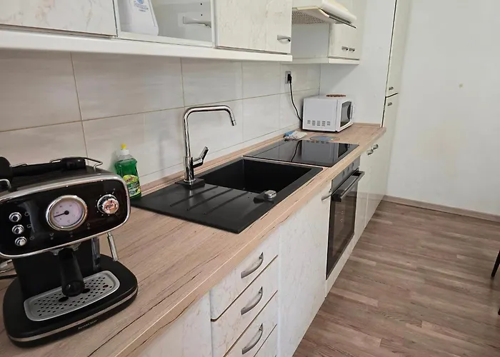 Near The Soca River * 托尔明