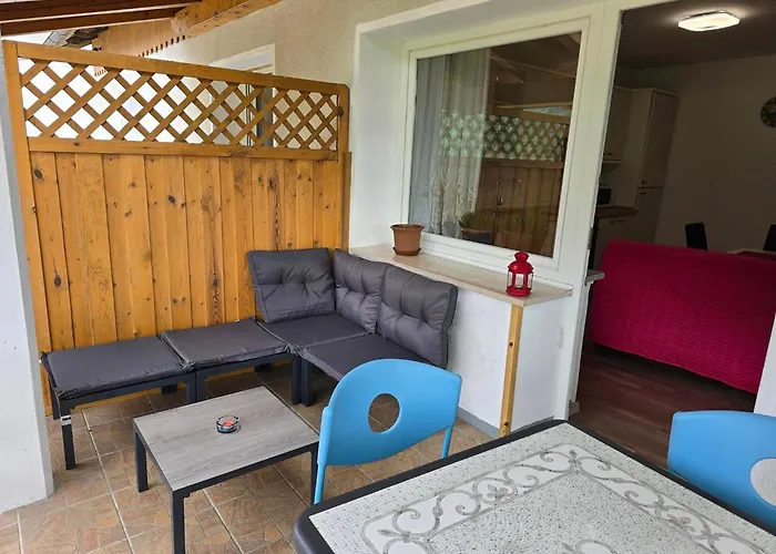 Near The Soca River 公寓