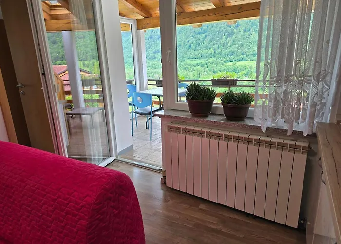 Near The Soca River 托尔明